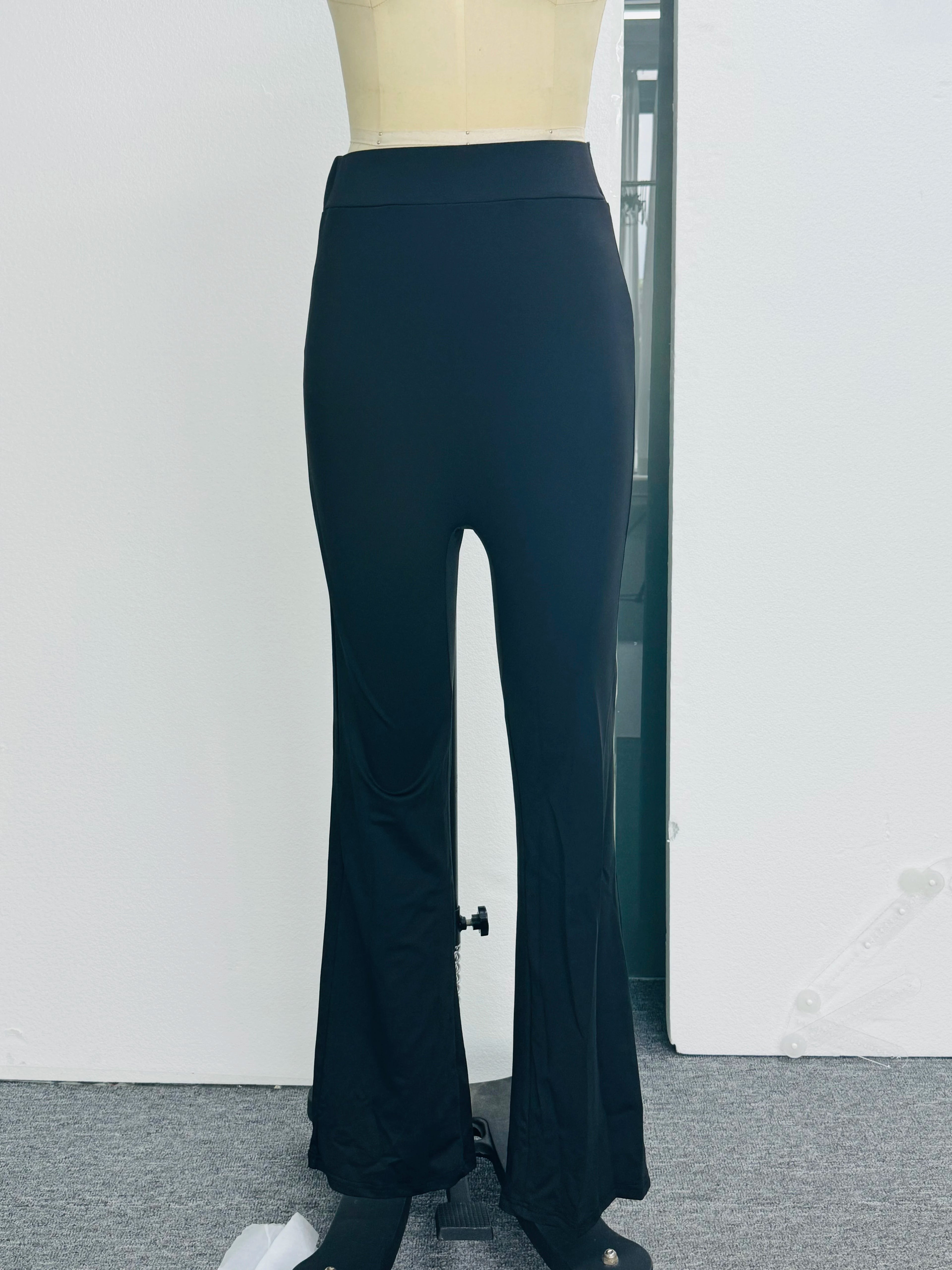 PleatFlare V-Back Pants